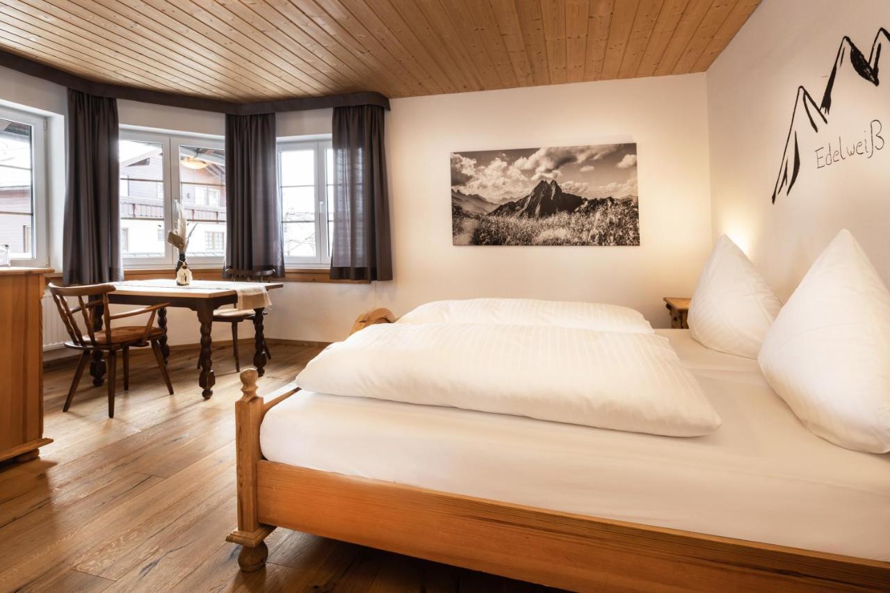 Landgasthof Augustiner اوبرستدورف المظهر الخارجي الصورة